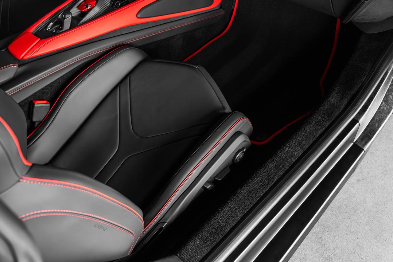 2024 Lamborghini Revuelto  Photo