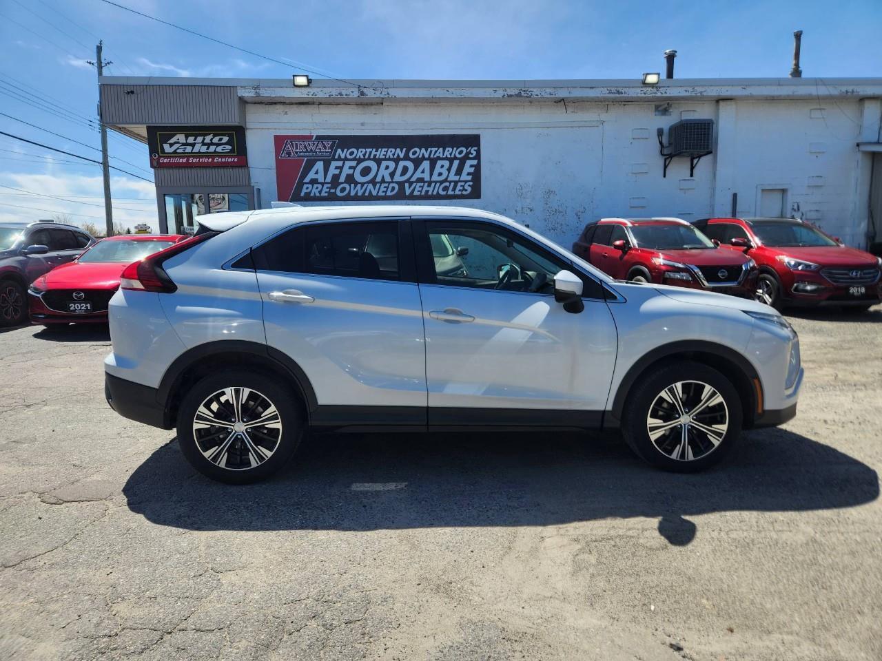 2022 Mitsubishi Eclipse Cross ES 4dr S-AWC Photo