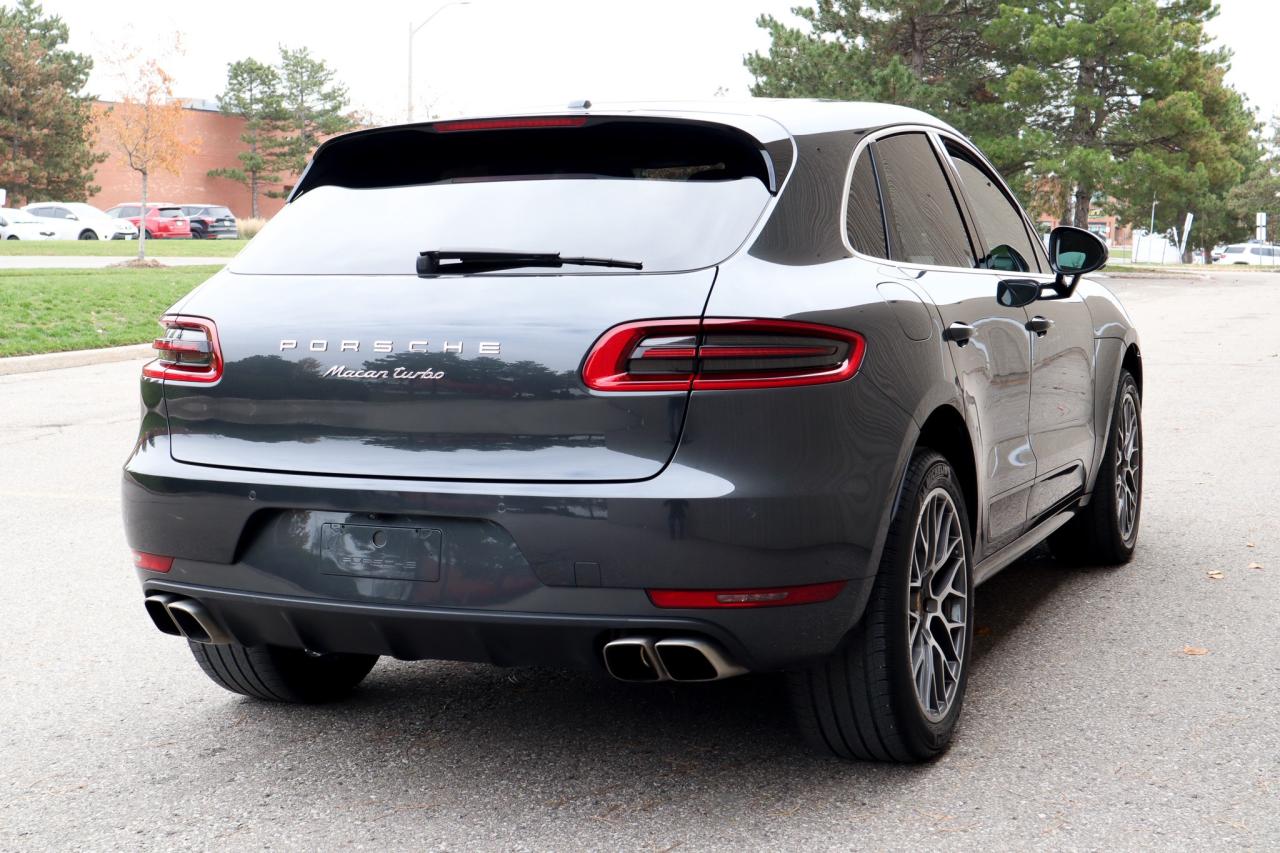 2017 Porsche Macan  Photo4