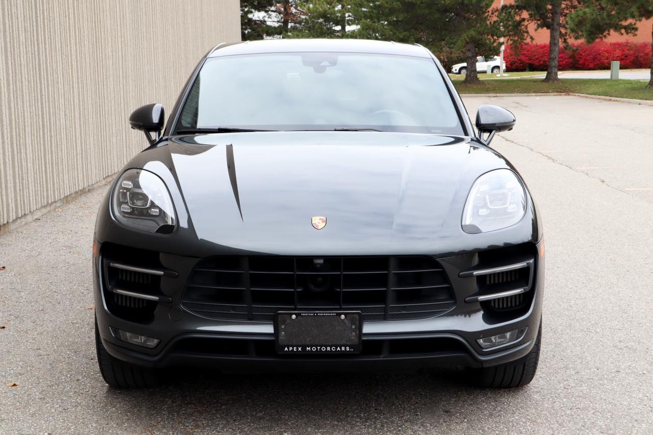 2017 Porsche Macan  Photo