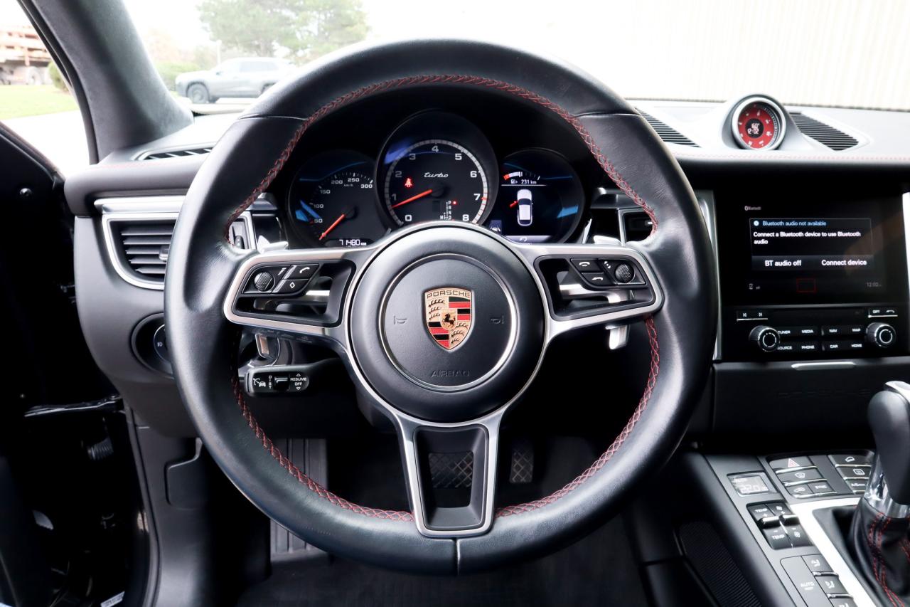 2017 Porsche Macan  Photo