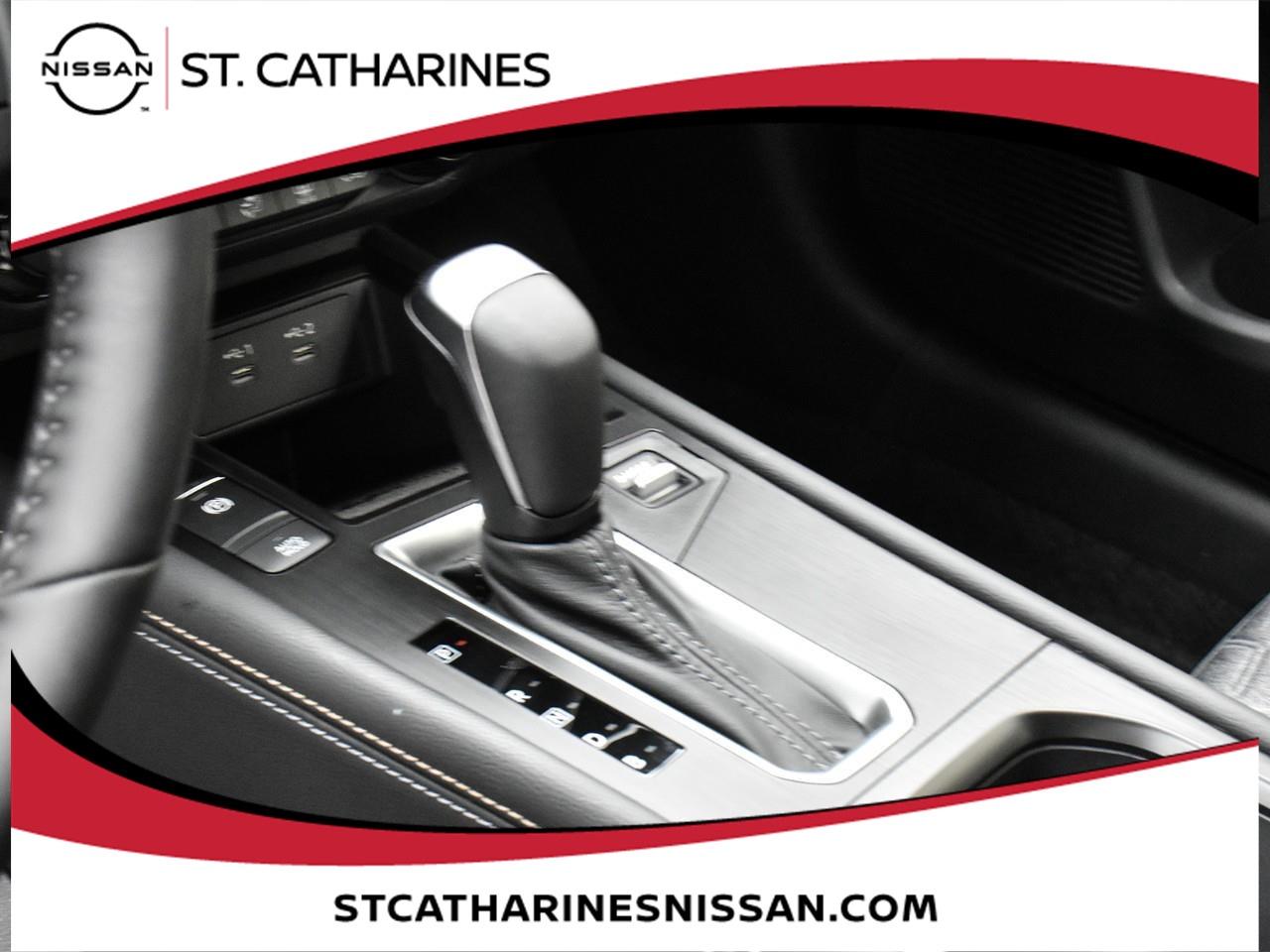 2025 Nissan Kicks SV Photo