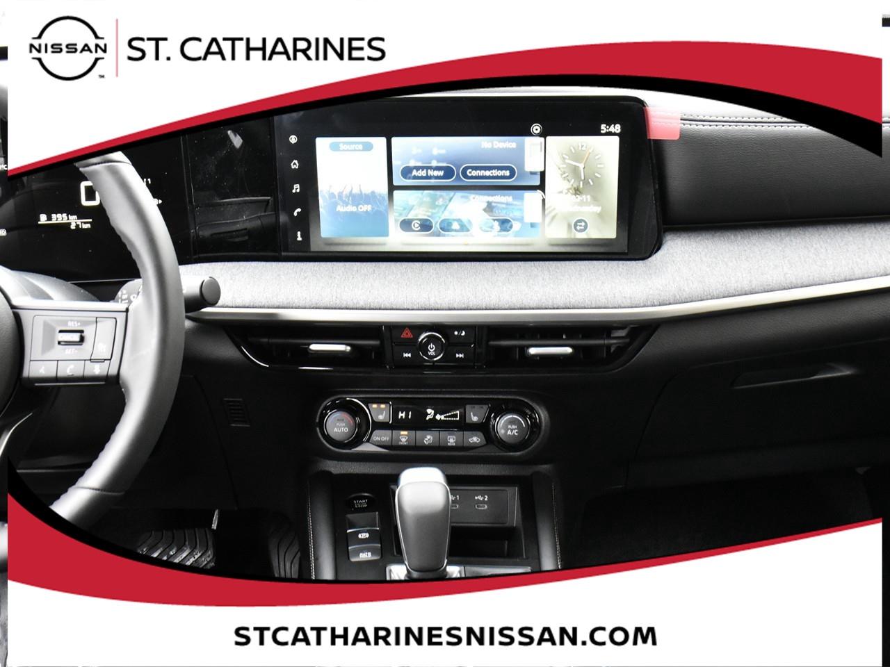 2025 Nissan Kicks SV Photo