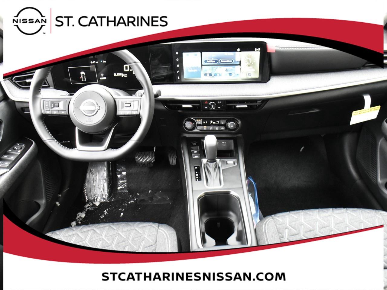 2025 Nissan Kicks SV Photo