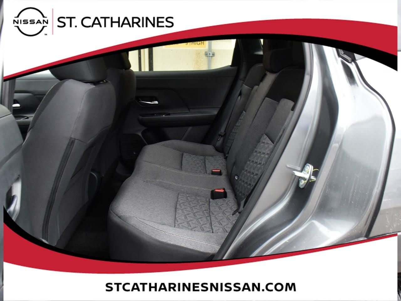 2025 Nissan Kicks SV Photo