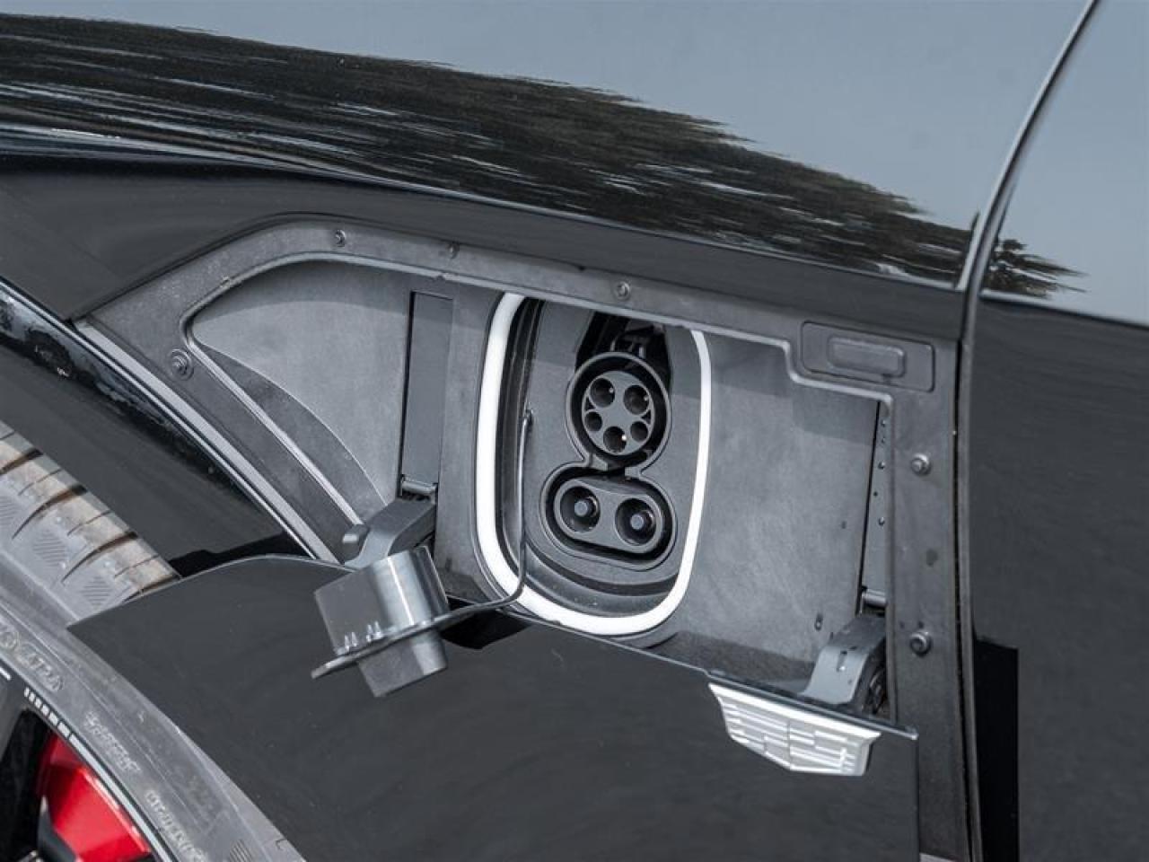 2026 Cadillac LYRIQ V Premium 4dr Photo