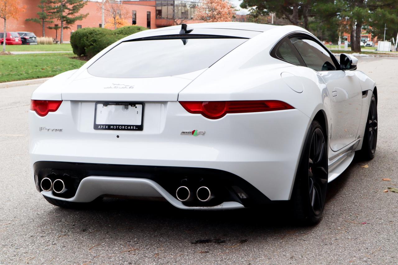 2017 Jaguar F-Type  Photo