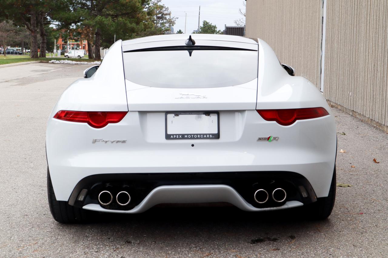 2017 Jaguar F-Type  Photo