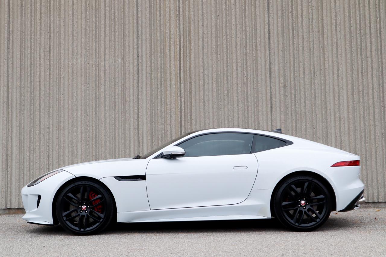 2017 Jaguar F-Type  Photo