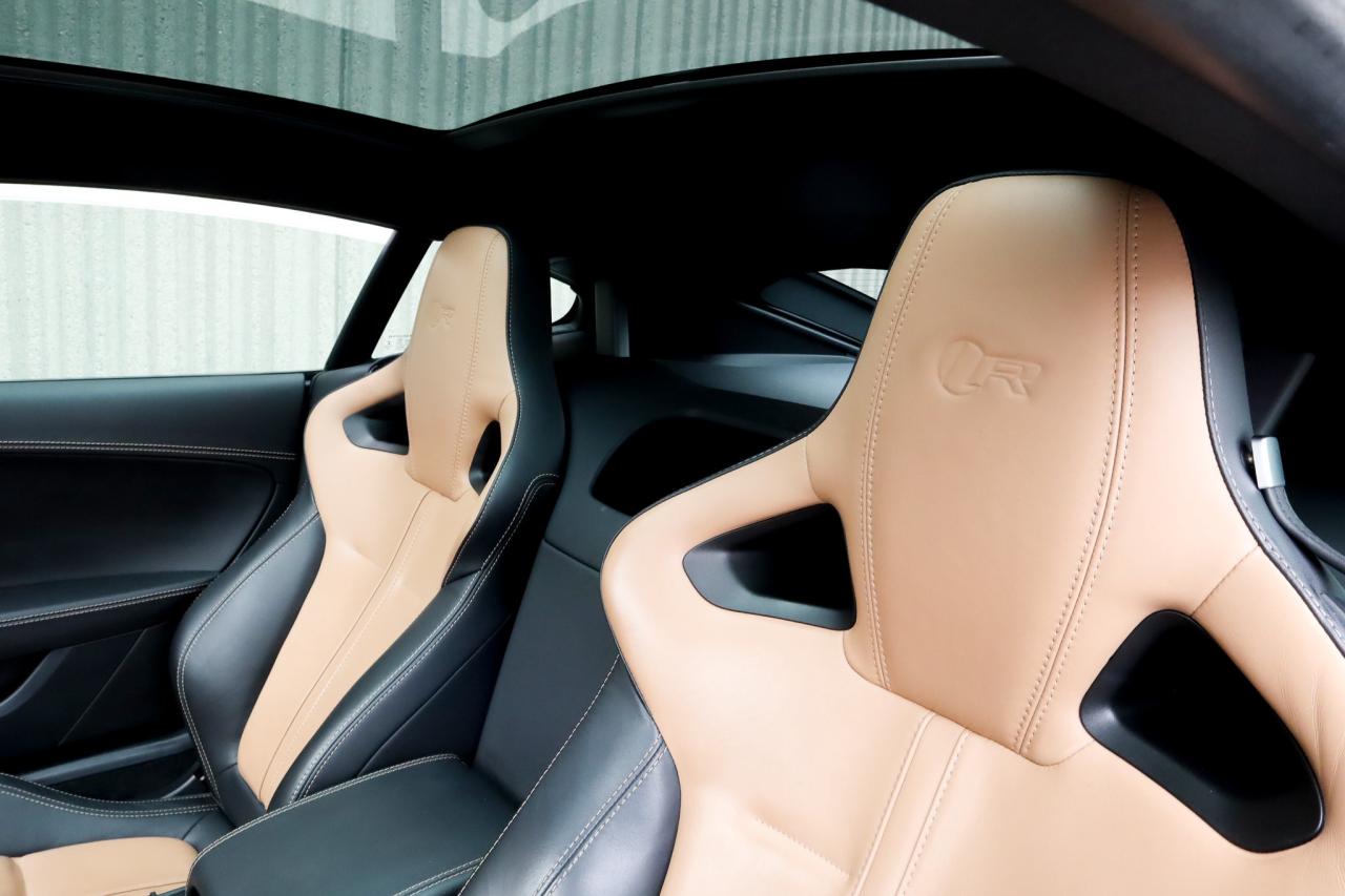 2017 Jaguar F-Type  Photo