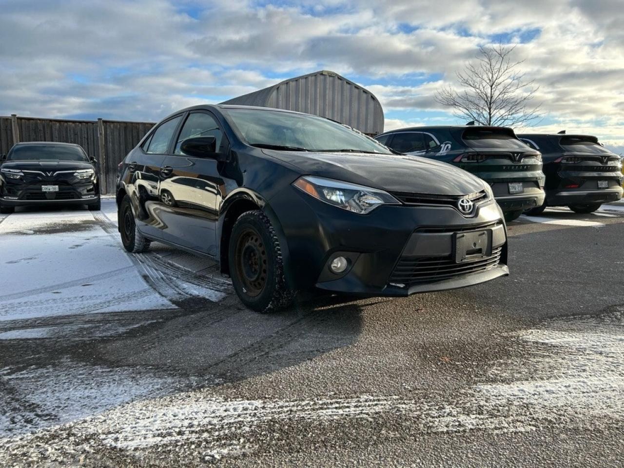 2016 Toyota Corolla LE Plus 4dr Sedan CVT Photo0