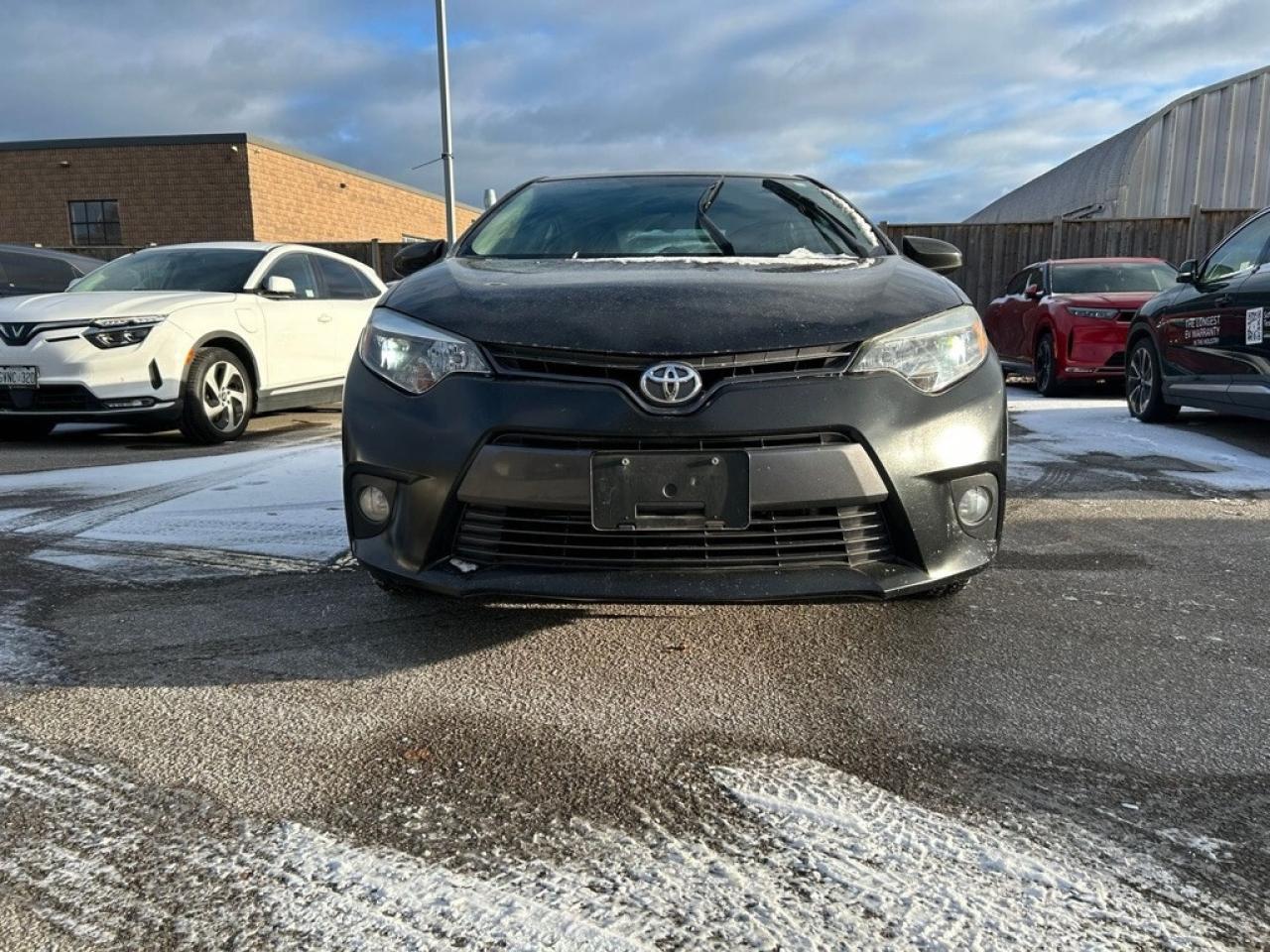 2016 Toyota Corolla LE Plus 4dr Sedan CVT Photo2