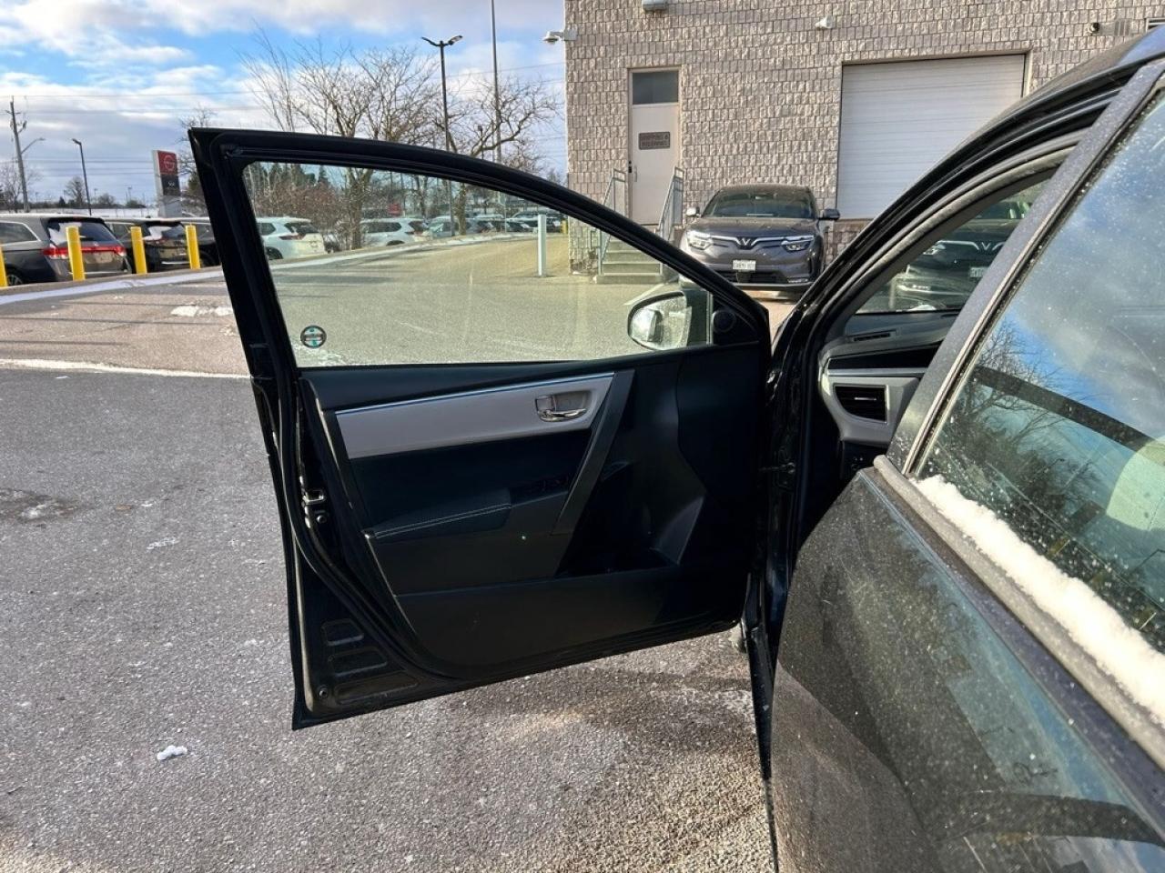 2016 Toyota Corolla LE Plus 4dr Sedan CVT Photo