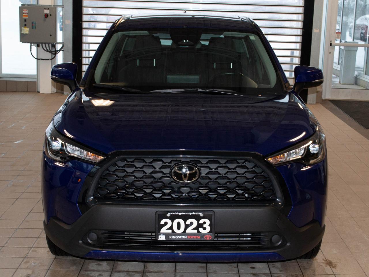 2023 Toyota Corolla Cross LE Photo