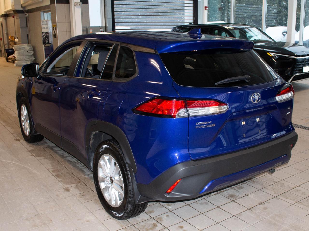 2023 Toyota Corolla Cross LE Photo