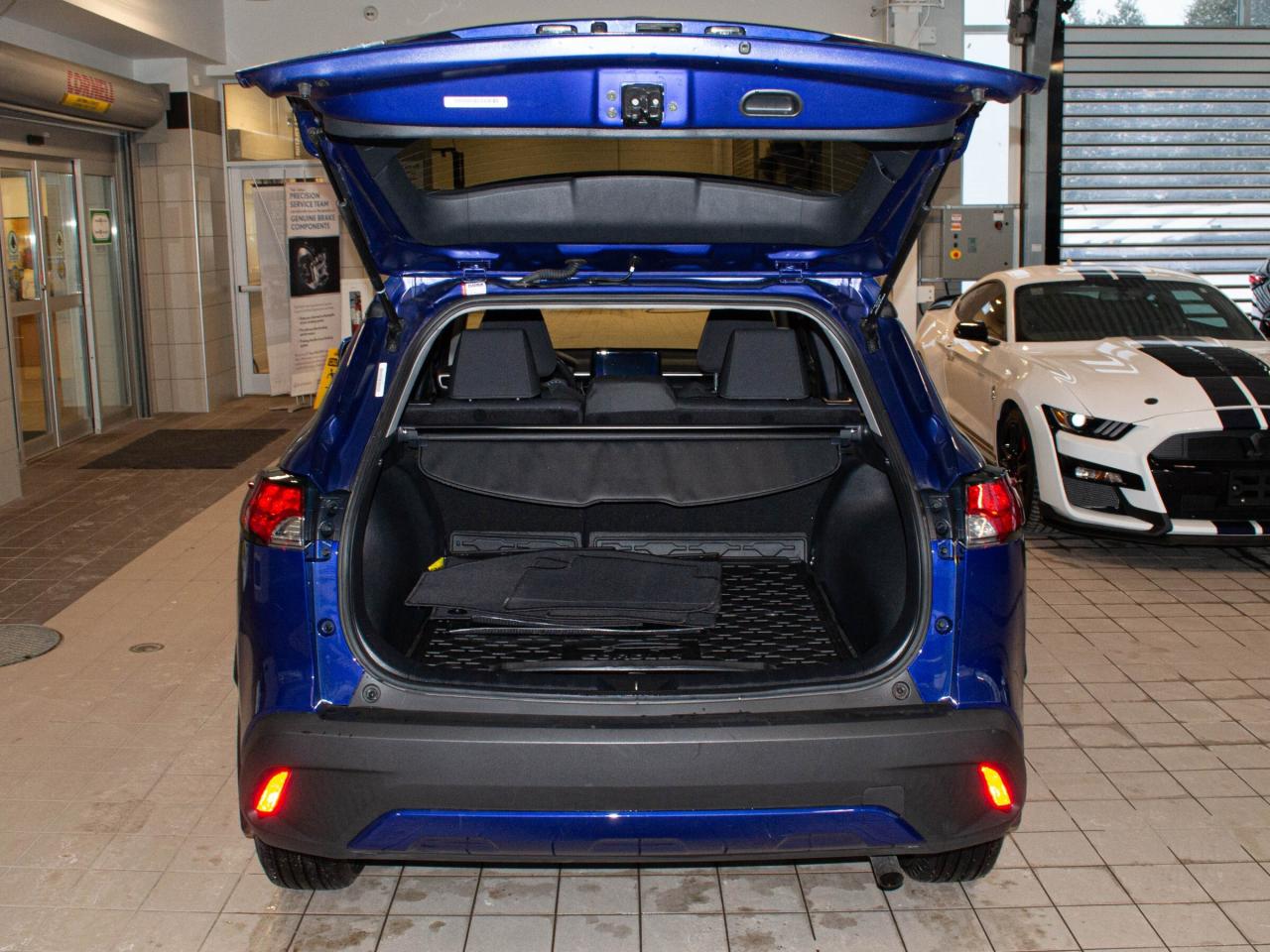 2023 Toyota Corolla Cross LE Photo