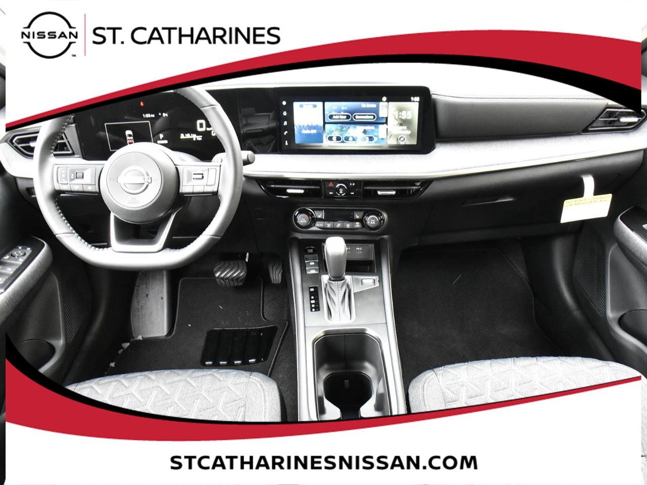 2025 Nissan Kicks SV Photo