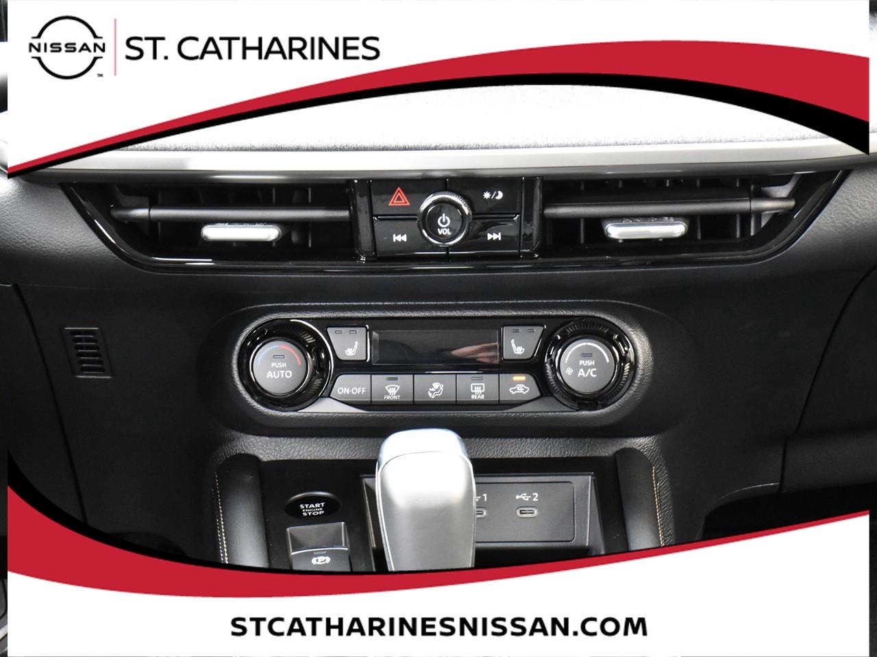 2025 Nissan Kicks SV Photo