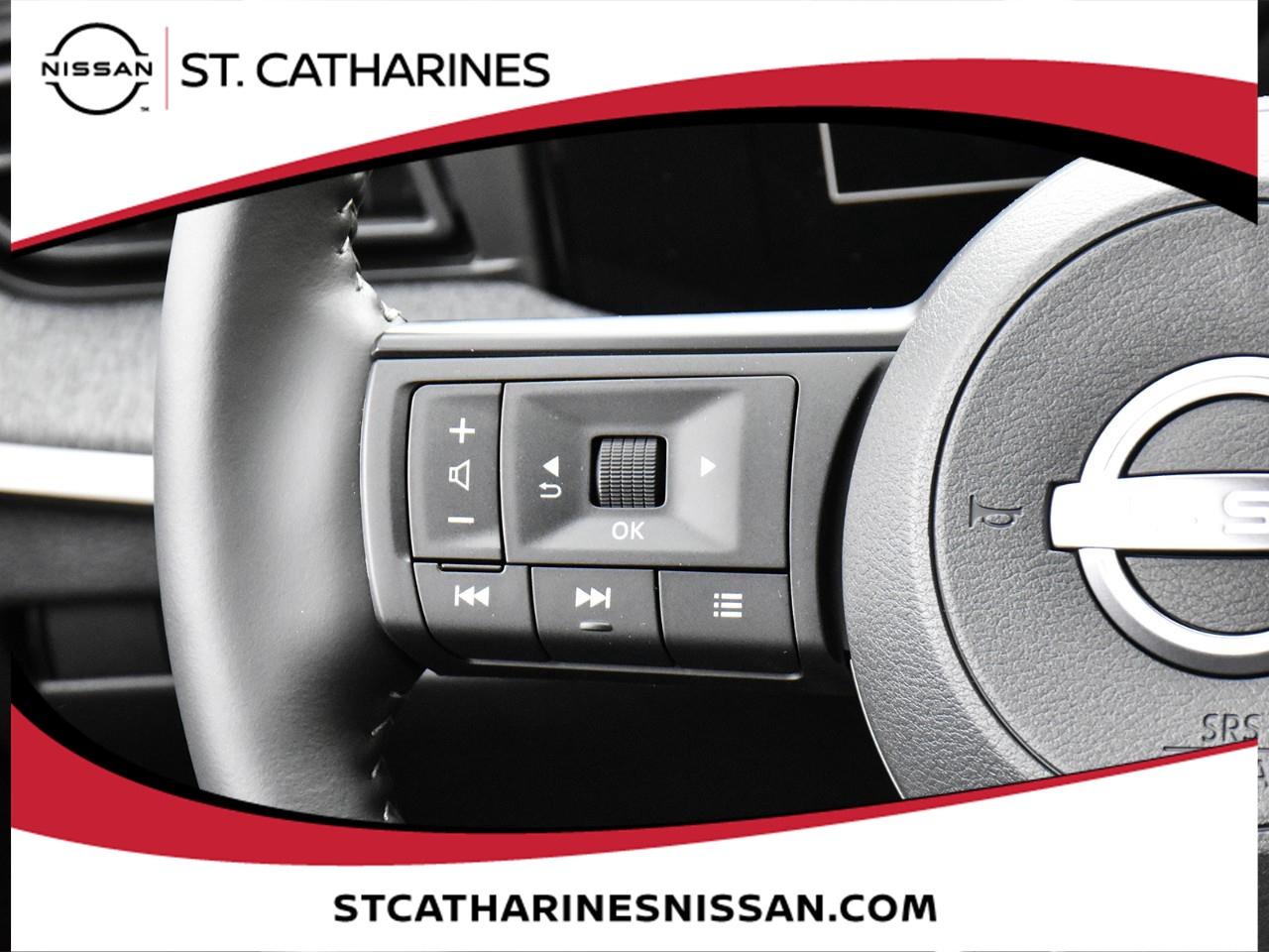 2025 Nissan Kicks SV Photo