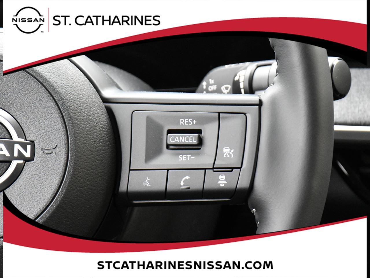 2025 Nissan Kicks SV Photo