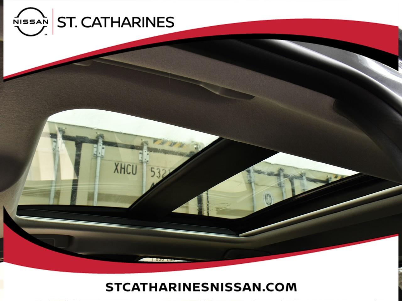 2025 Nissan Kicks SV Photo