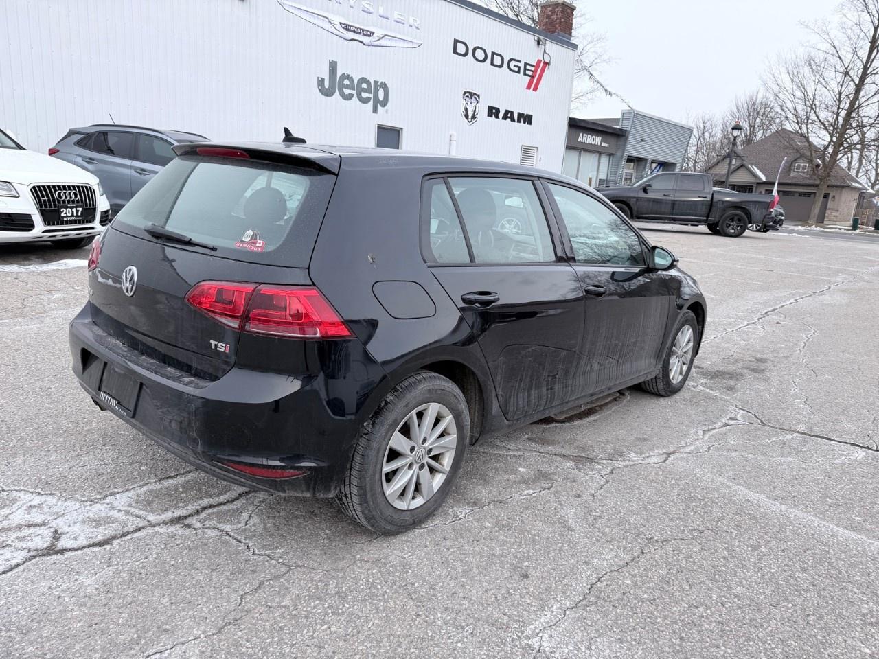 2015 Volkswagen Golf  Photo