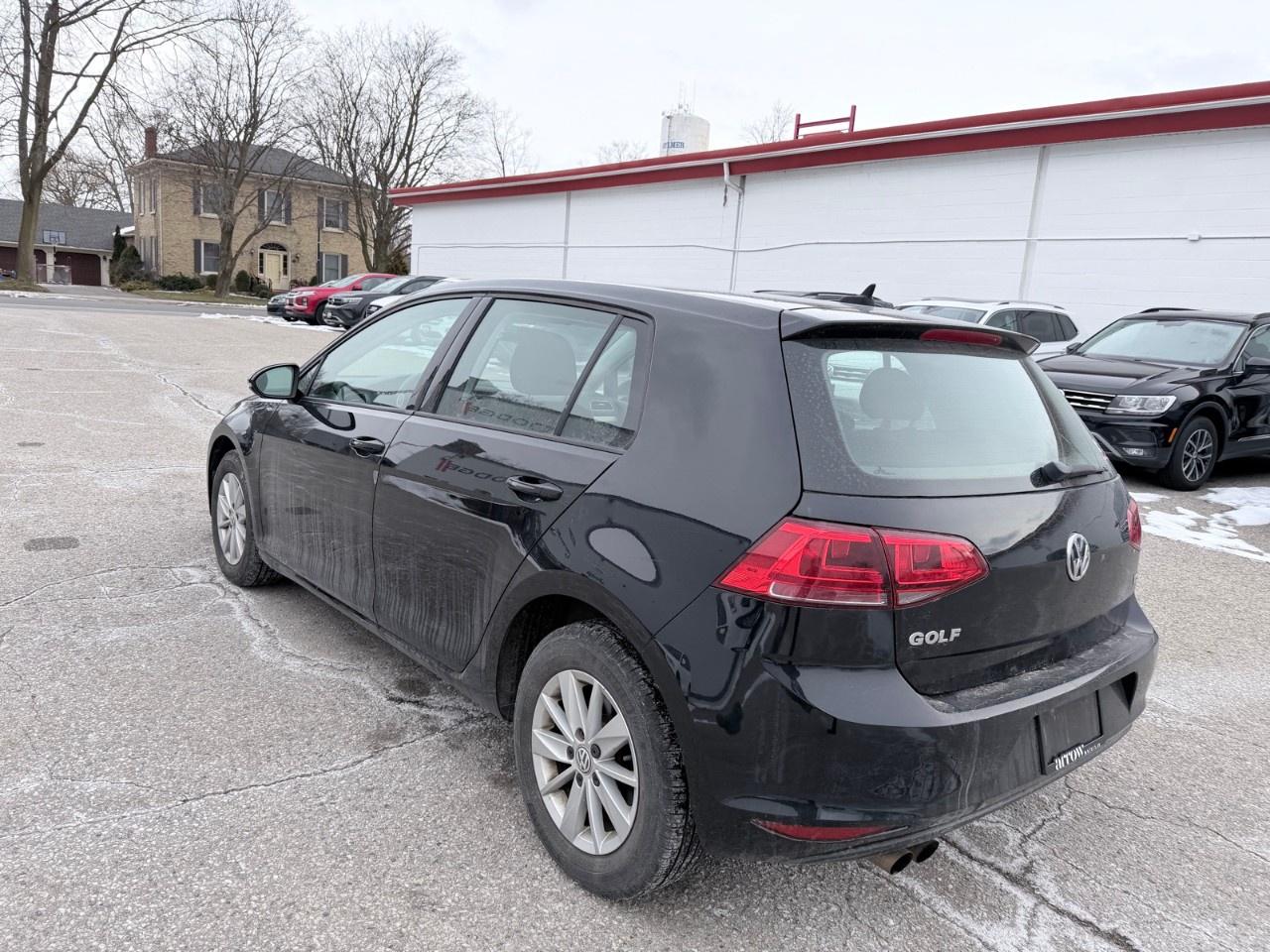 2015 Volkswagen Golf  Photo