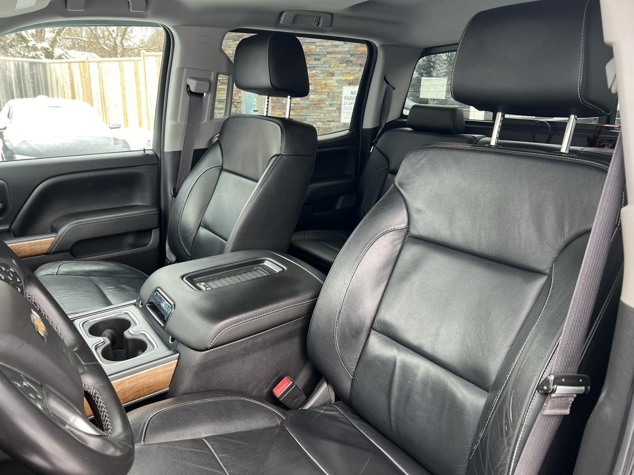 2017 Chevrolet Silverado 1500 LTZ 4×4 Crew Cab – Clean CarFax   AS-IS Special Photo