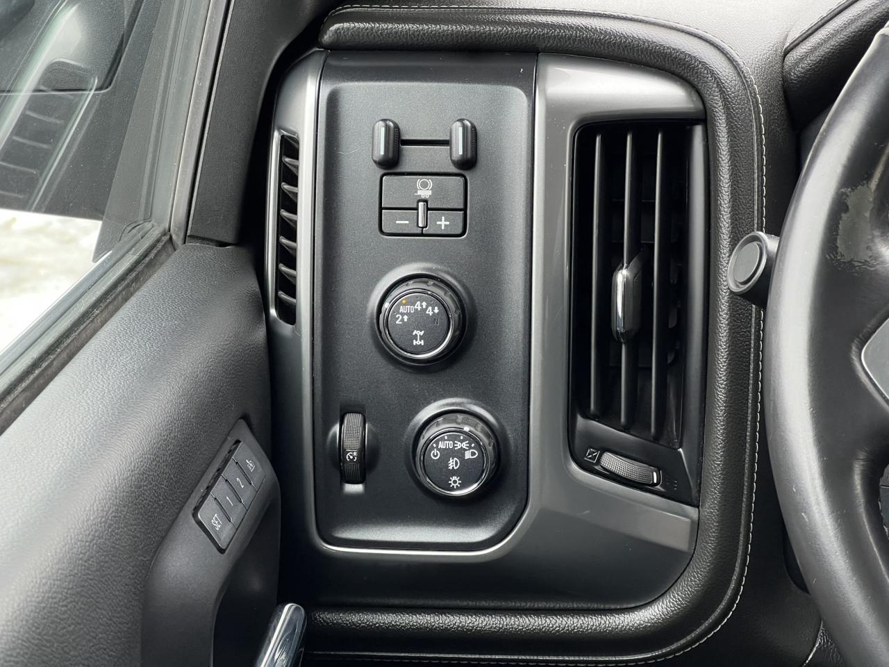 2017 Chevrolet Silverado 1500 LTZ 4×4 Crew Cab – Clean CarFax   AS-IS Special Photo