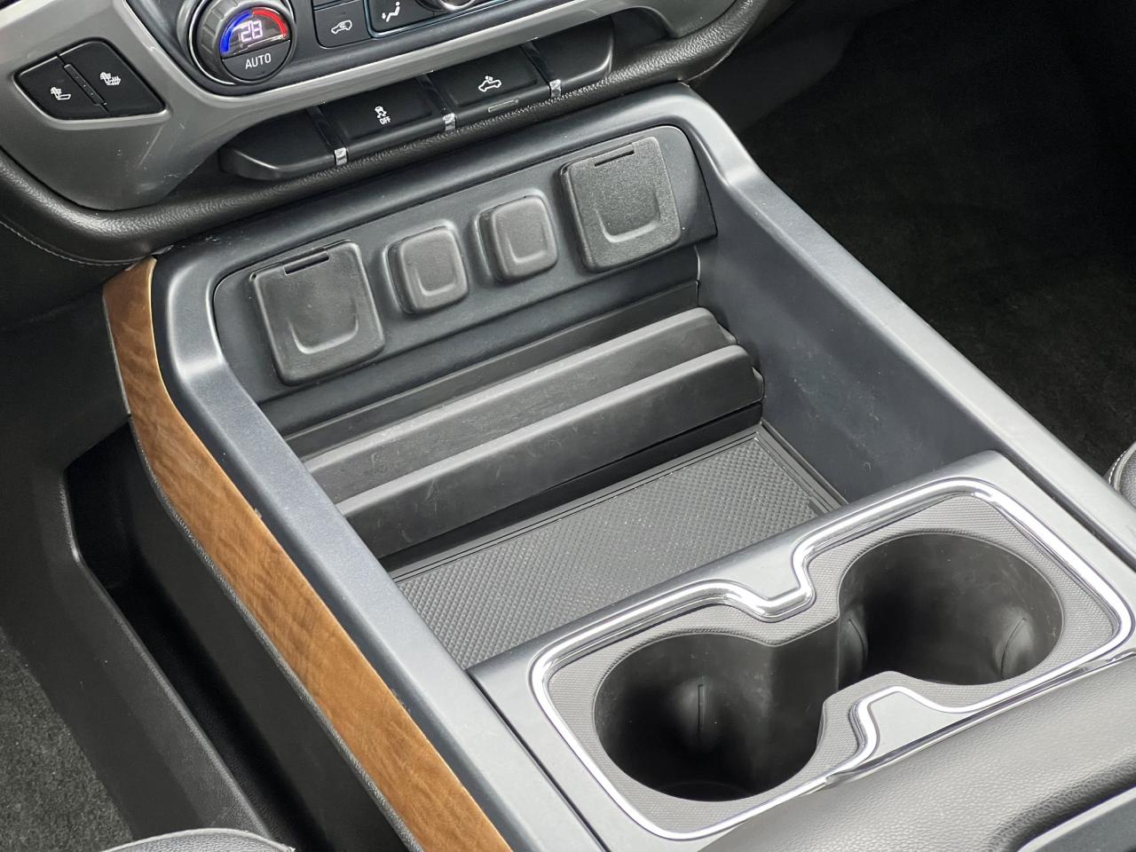 2017 Chevrolet Silverado 1500 LTZ 4×4 Crew Cab – Clean CarFax   AS-IS Special Photo