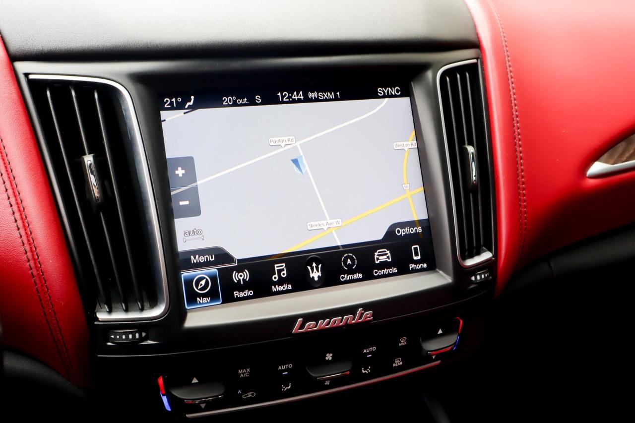 2019 Maserati Levante  Photo