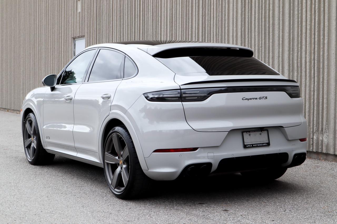 2021 Porsche Cayenne  Photo