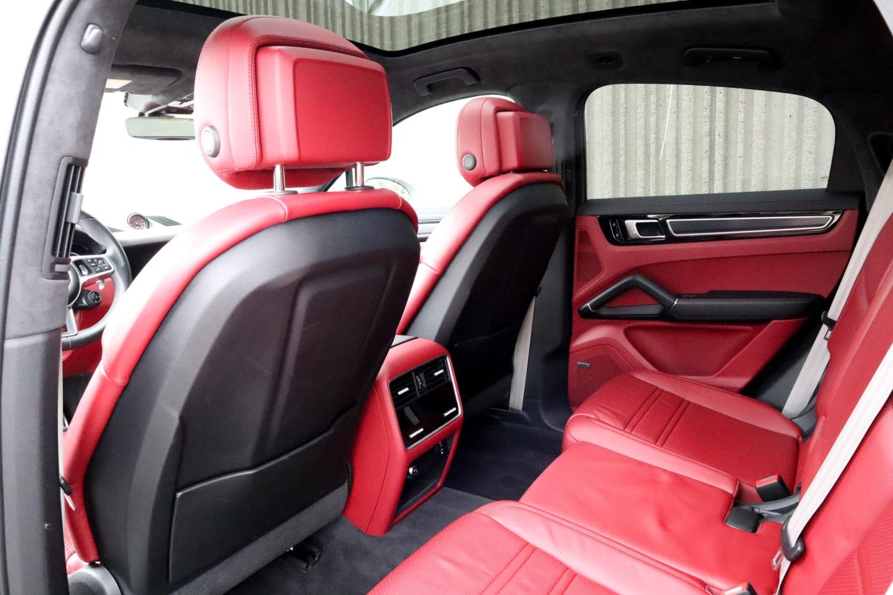 2021 Porsche Cayenne  Photo