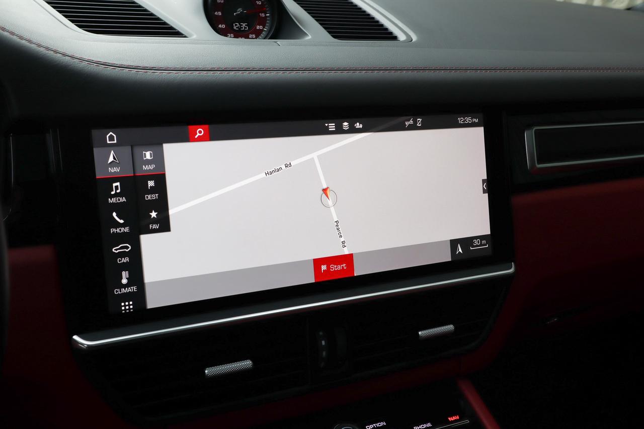 2021 Porsche Cayenne  Photo