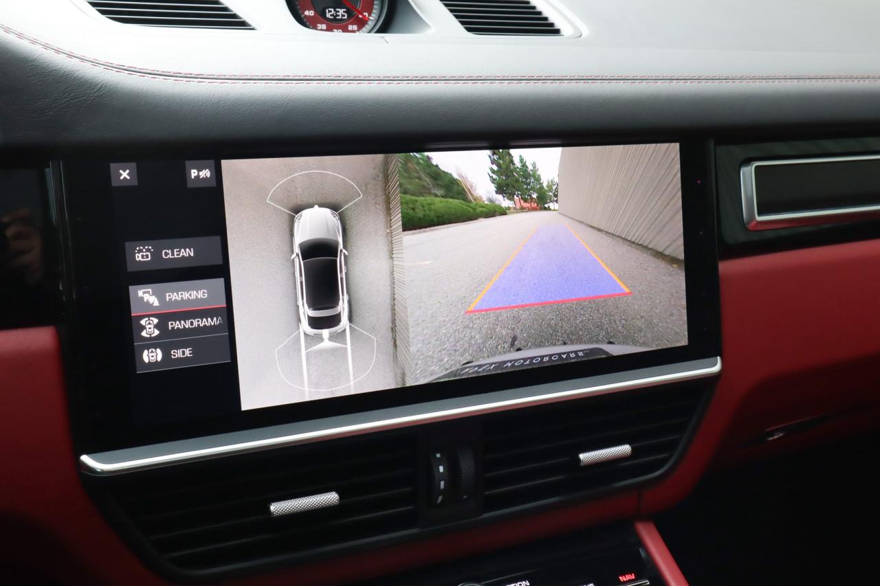 2021 Porsche Cayenne  Photo