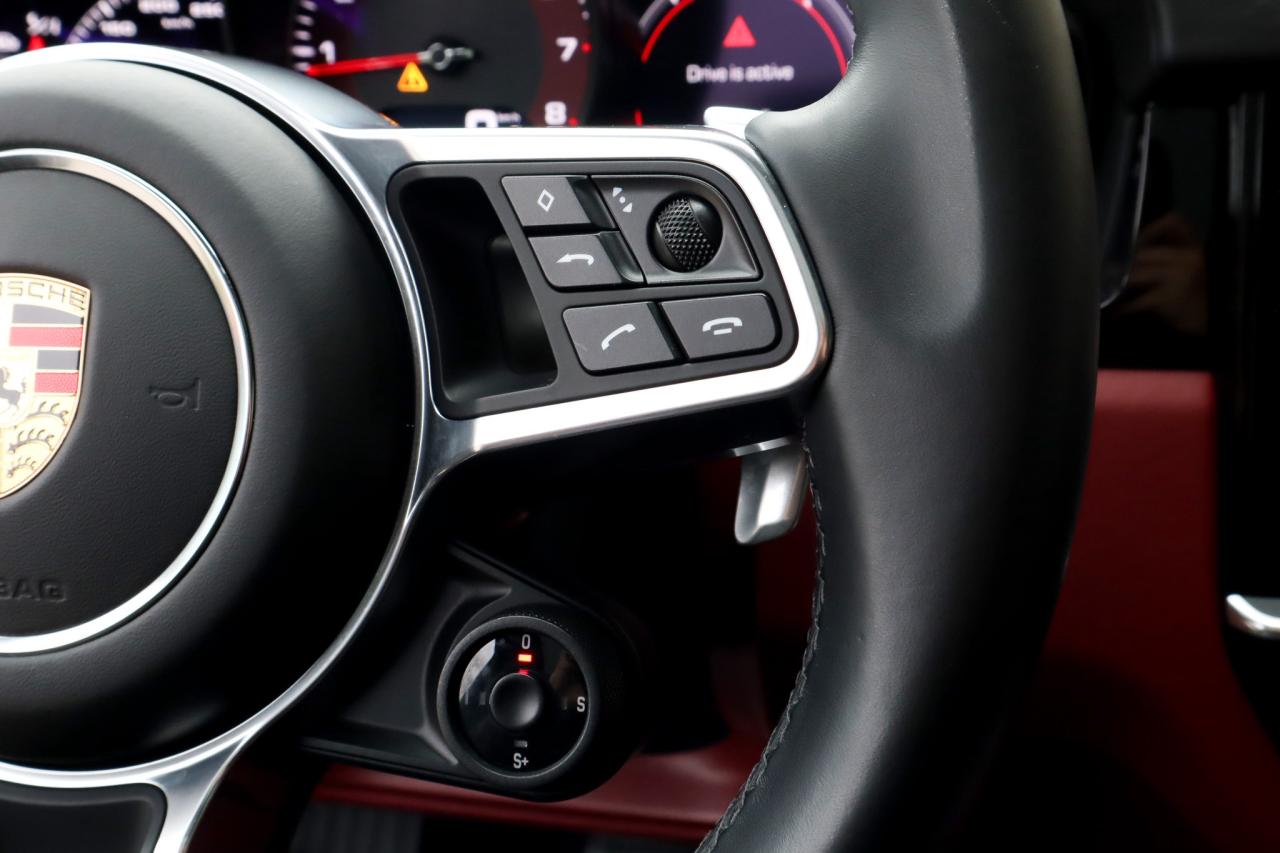 2021 Porsche Cayenne  Photo