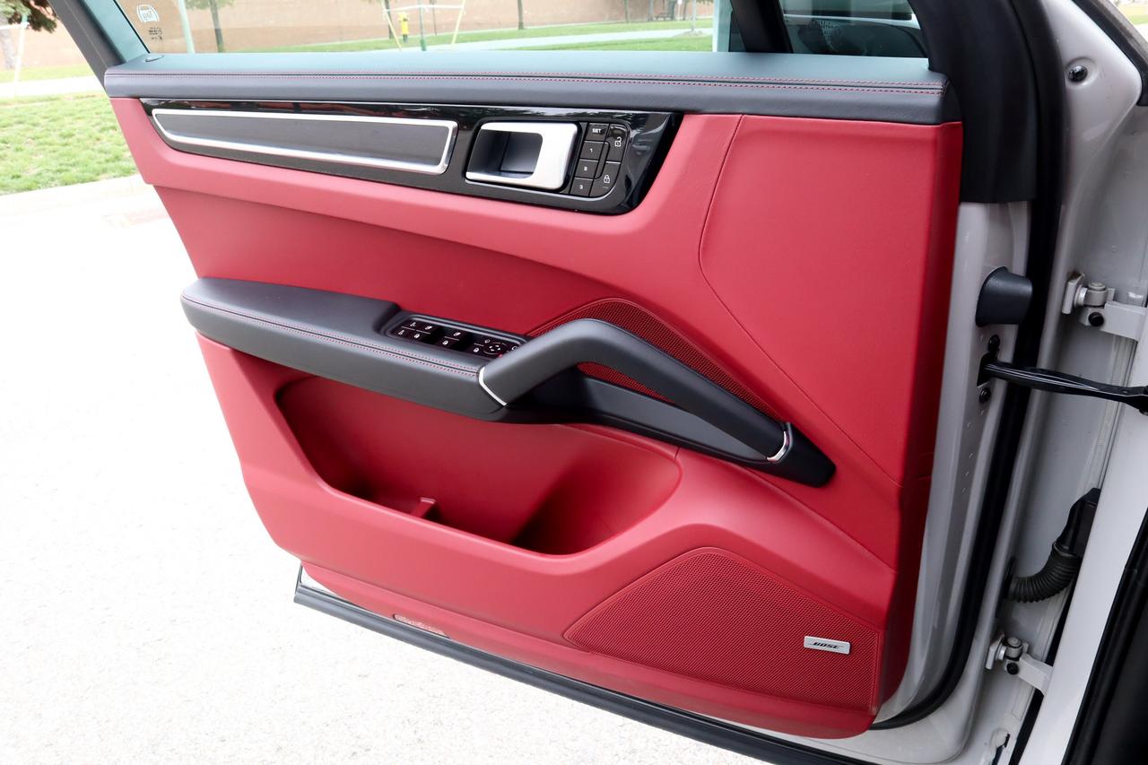 2021 Porsche Cayenne  Photo