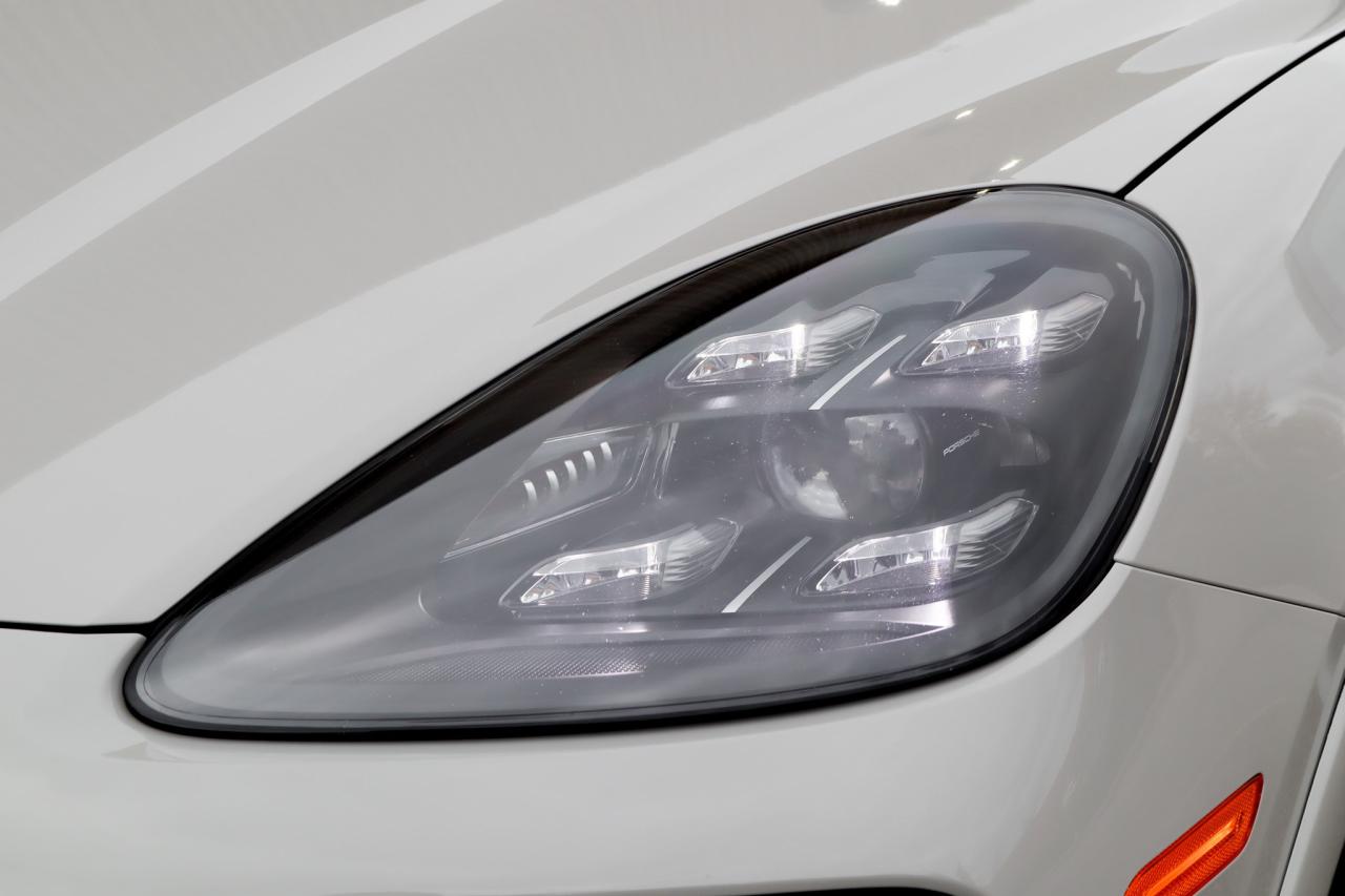 2021 Porsche Cayenne  Photo