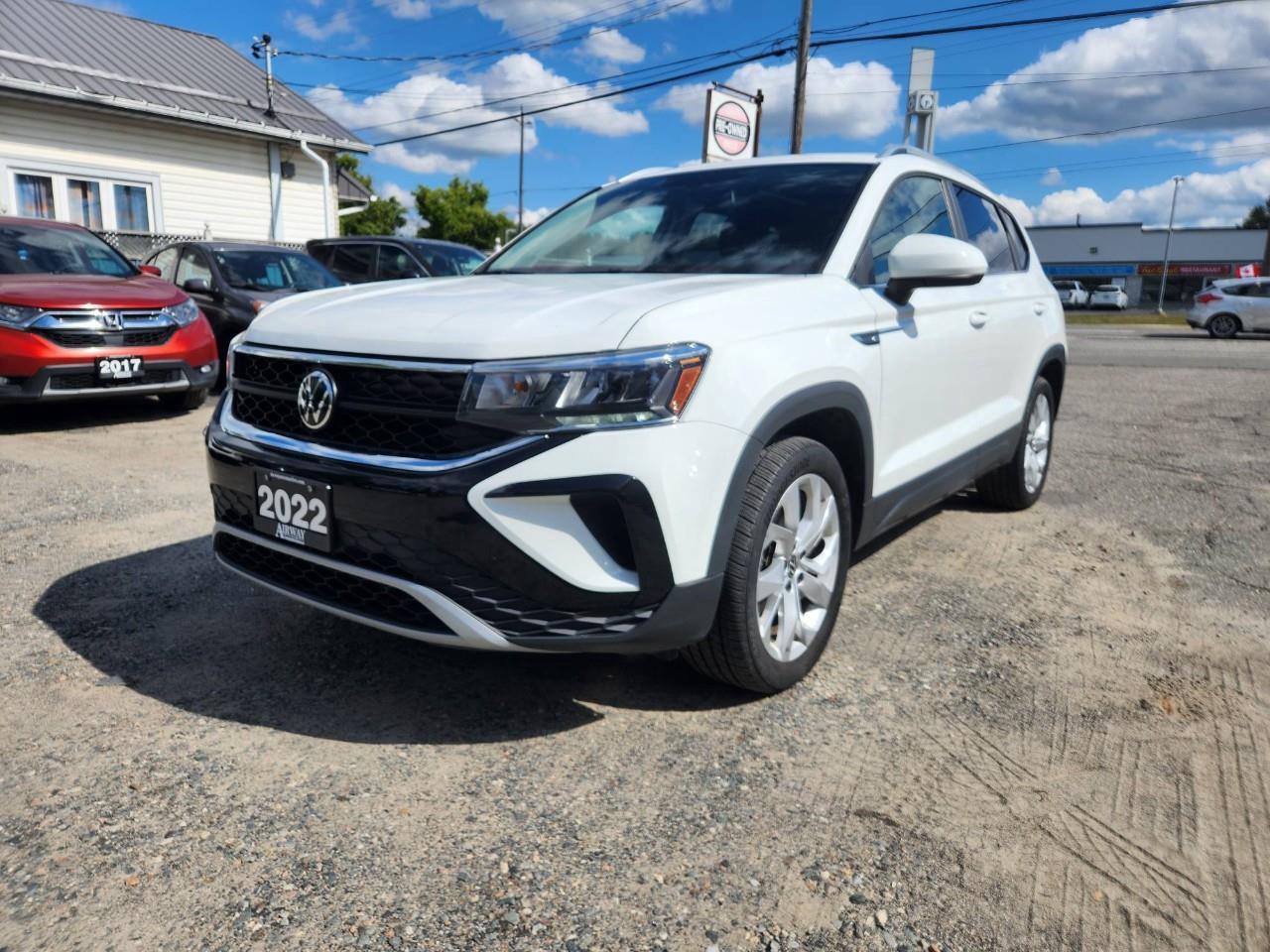 2022 Volkswagen Taos Comfortline 4dr All-Wheel Drive 4MOTION Photo2