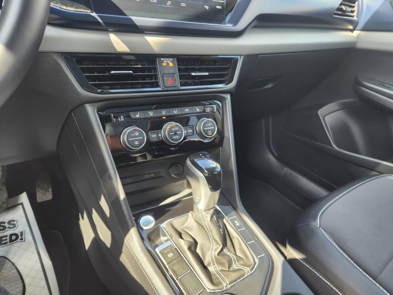 2022 Volkswagen Taos Comfortline 4dr All-Wheel Drive 4MOTION Photo