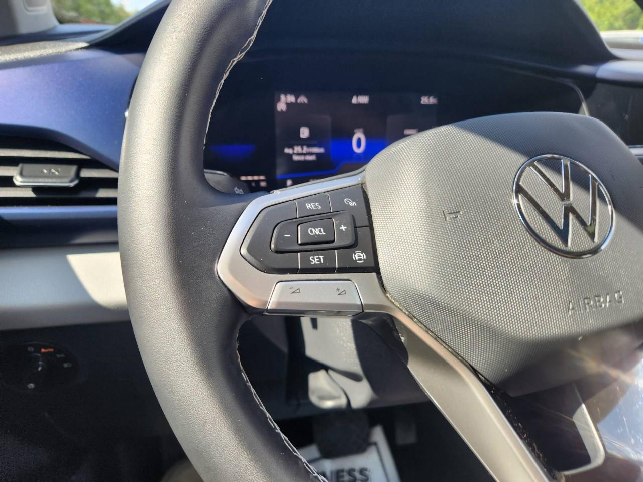 2022 Volkswagen Taos Comfortline 4dr All-Wheel Drive 4MOTION Photo