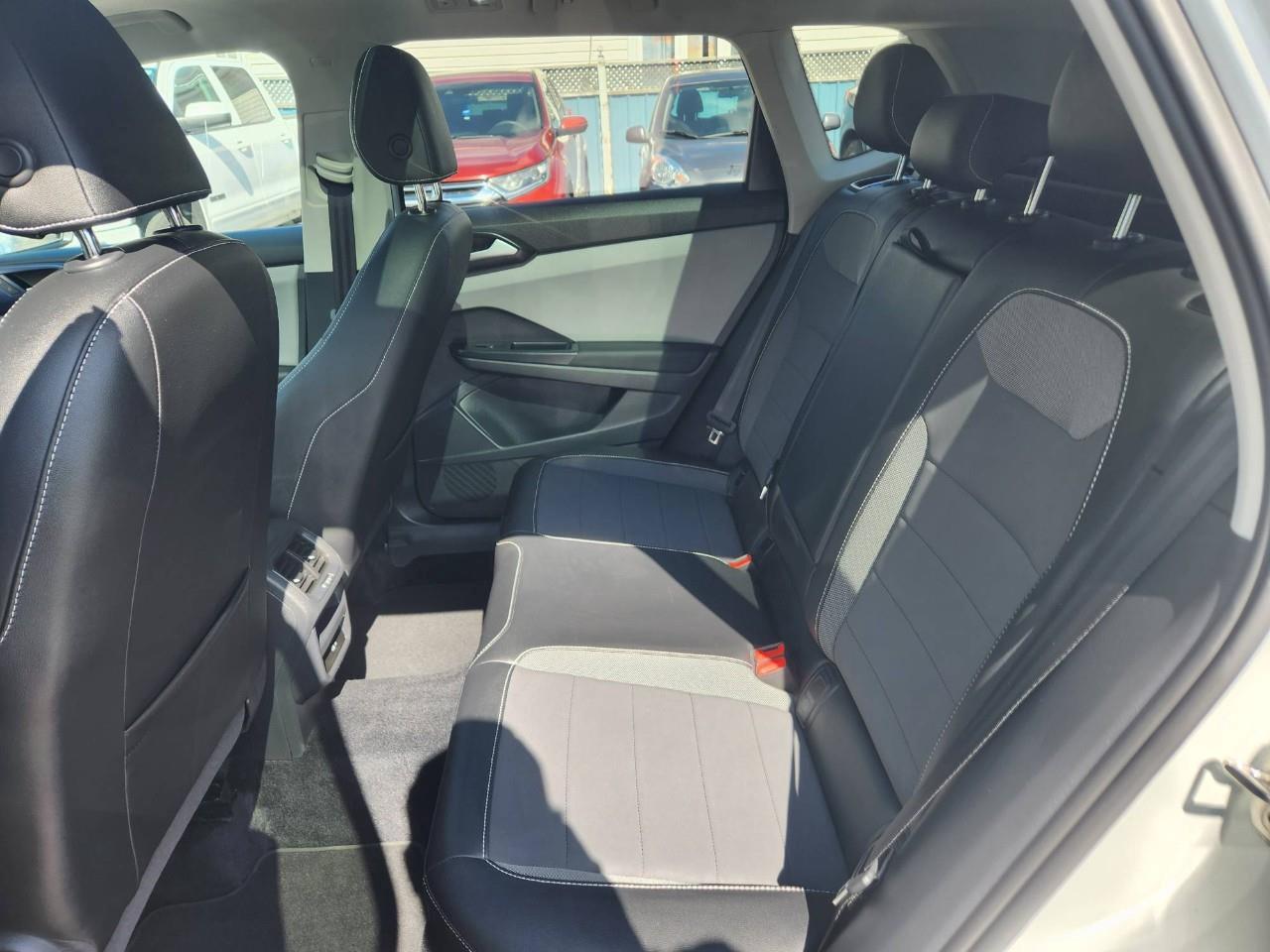 2022 Volkswagen Taos Comfortline 4dr All-Wheel Drive 4MOTION Photo