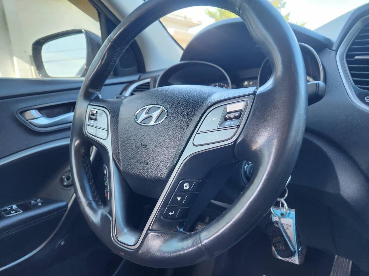 2017 Hyundai Santa Fe Sport 2.4 Premium (A6) 4dr Front-Wheel Drive Photo