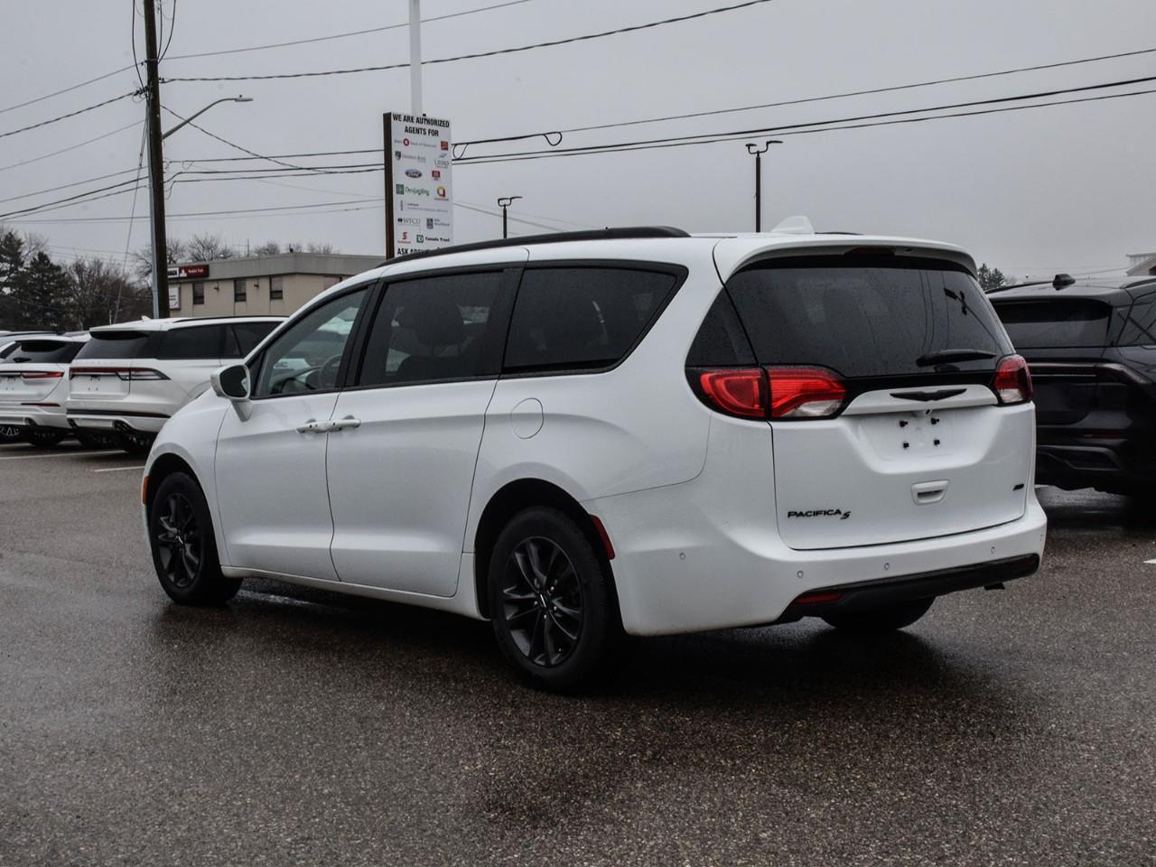 2020 Chrysler Pacifica Launch Edition 360 Cam   ACC + Lane Keep Photo3