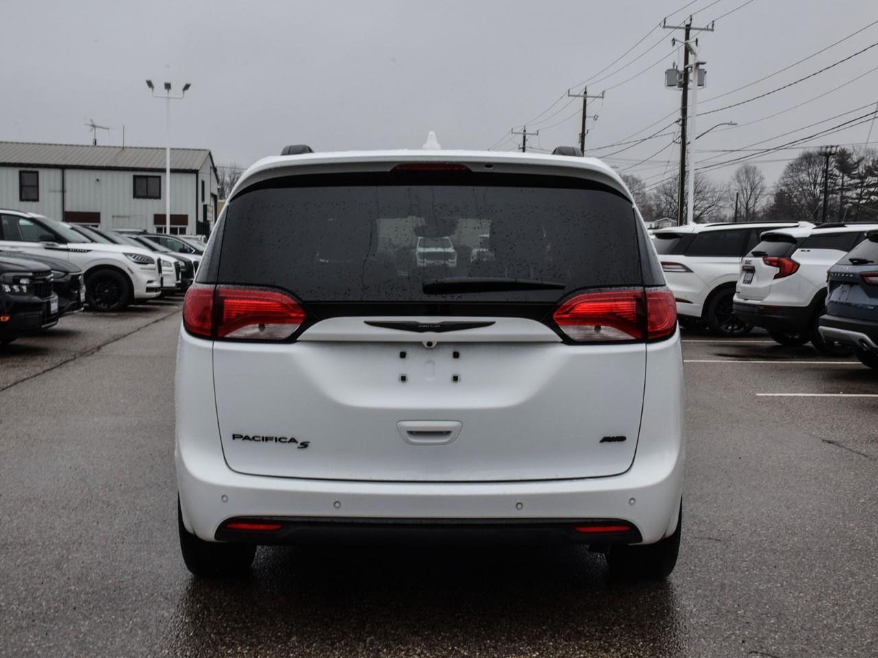 2020 Chrysler Pacifica Launch Edition 360 Cam   ACC + Lane Keep Photo