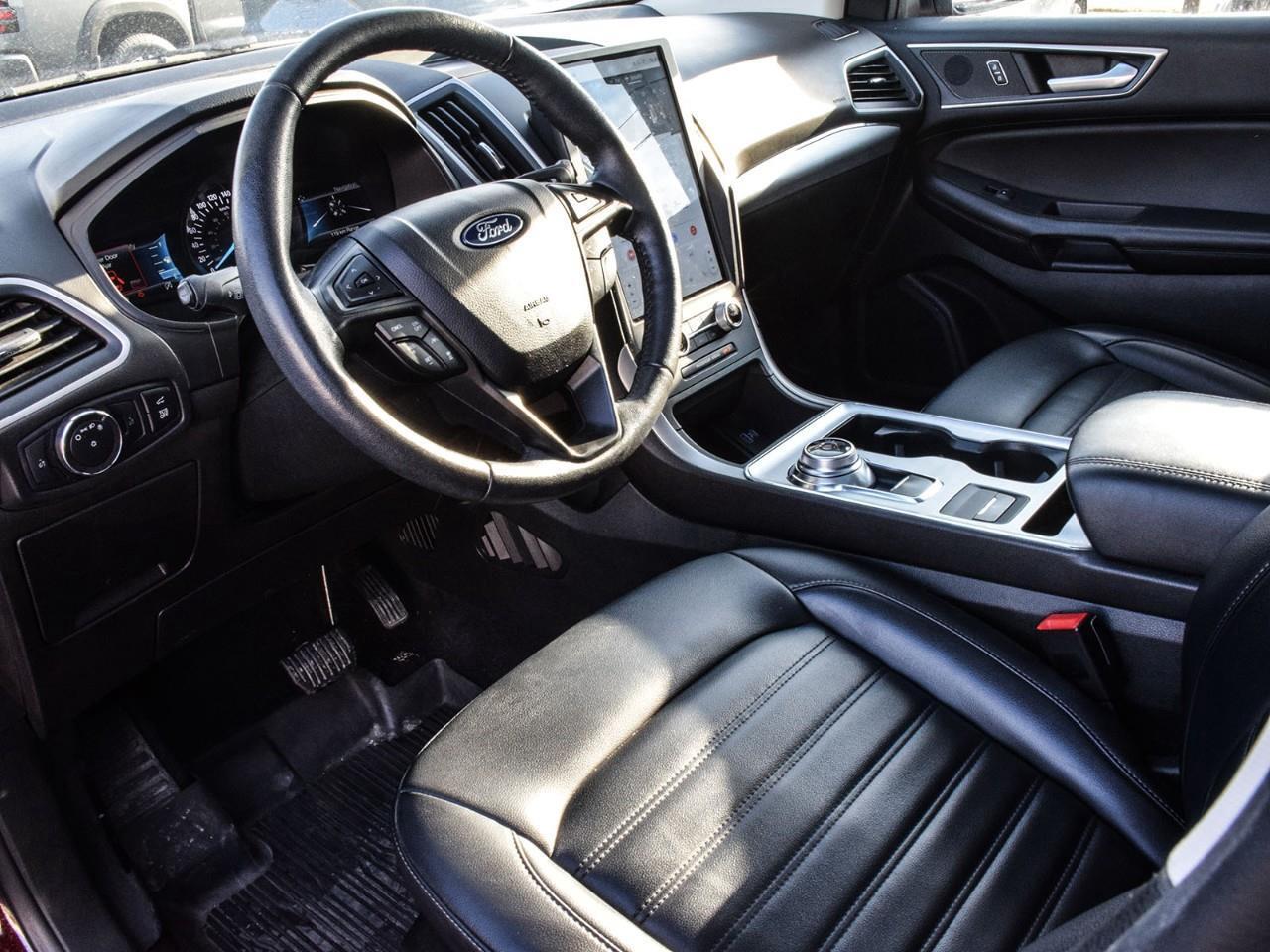 2022 Ford Edge SEL Panoroof   ACC + Lane Keeping Photo