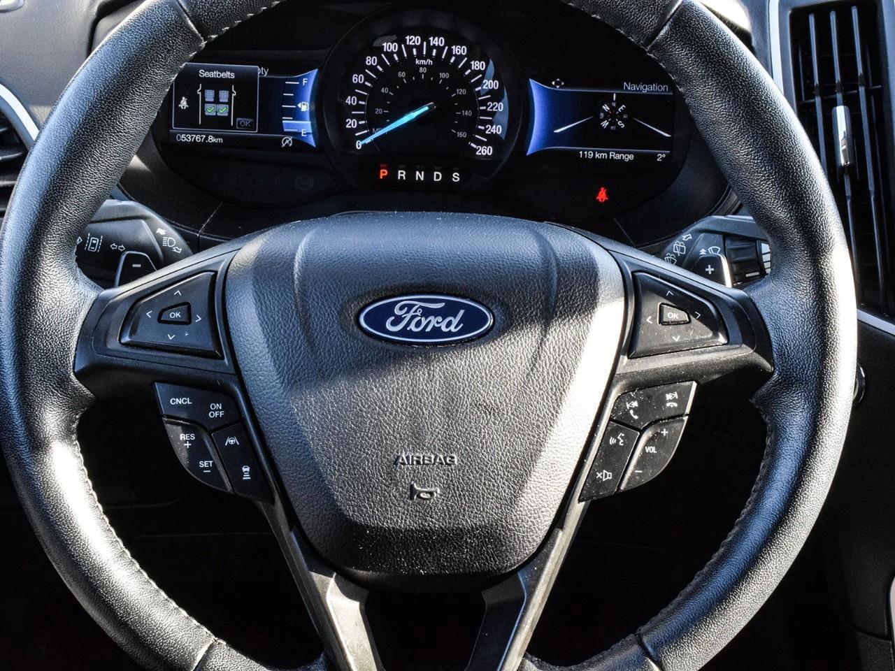 2022 Ford Edge SEL Panoroof   ACC + Lane Keeping Photo