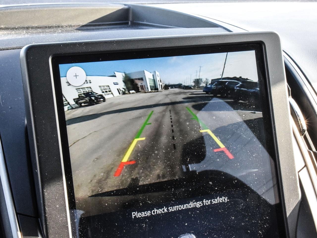 2022 Ford Edge SEL Panoroof   ACC + Lane Keeping Photo