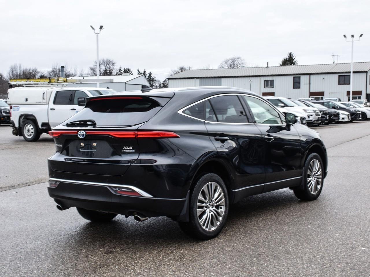2022 Toyota Venza XLE Heated Leather Seats   Panoramic Sunroof Photo