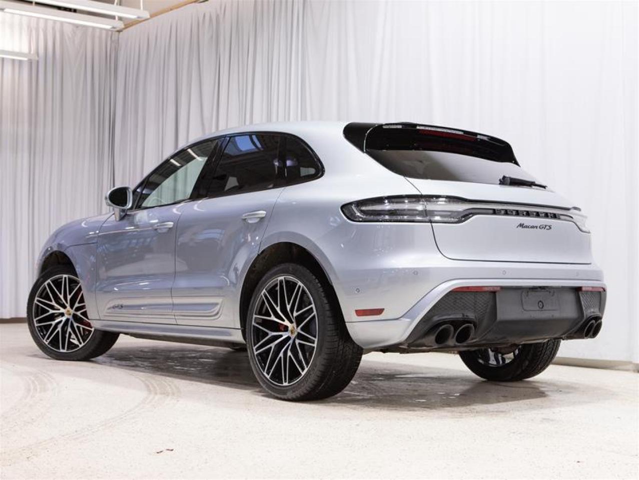 2024 Porsche Macan GTS AWD Photo2